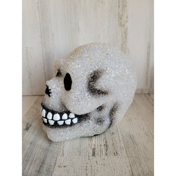 Seasons melted plastic AS IS skeleton head Halloween prop - Picture 4 of 8
